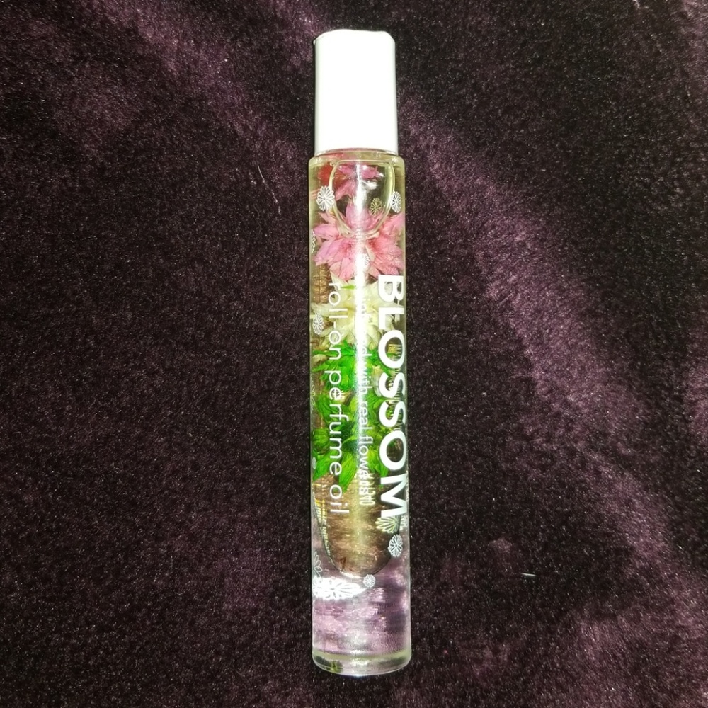 NWT cactus flower infused with real flowers